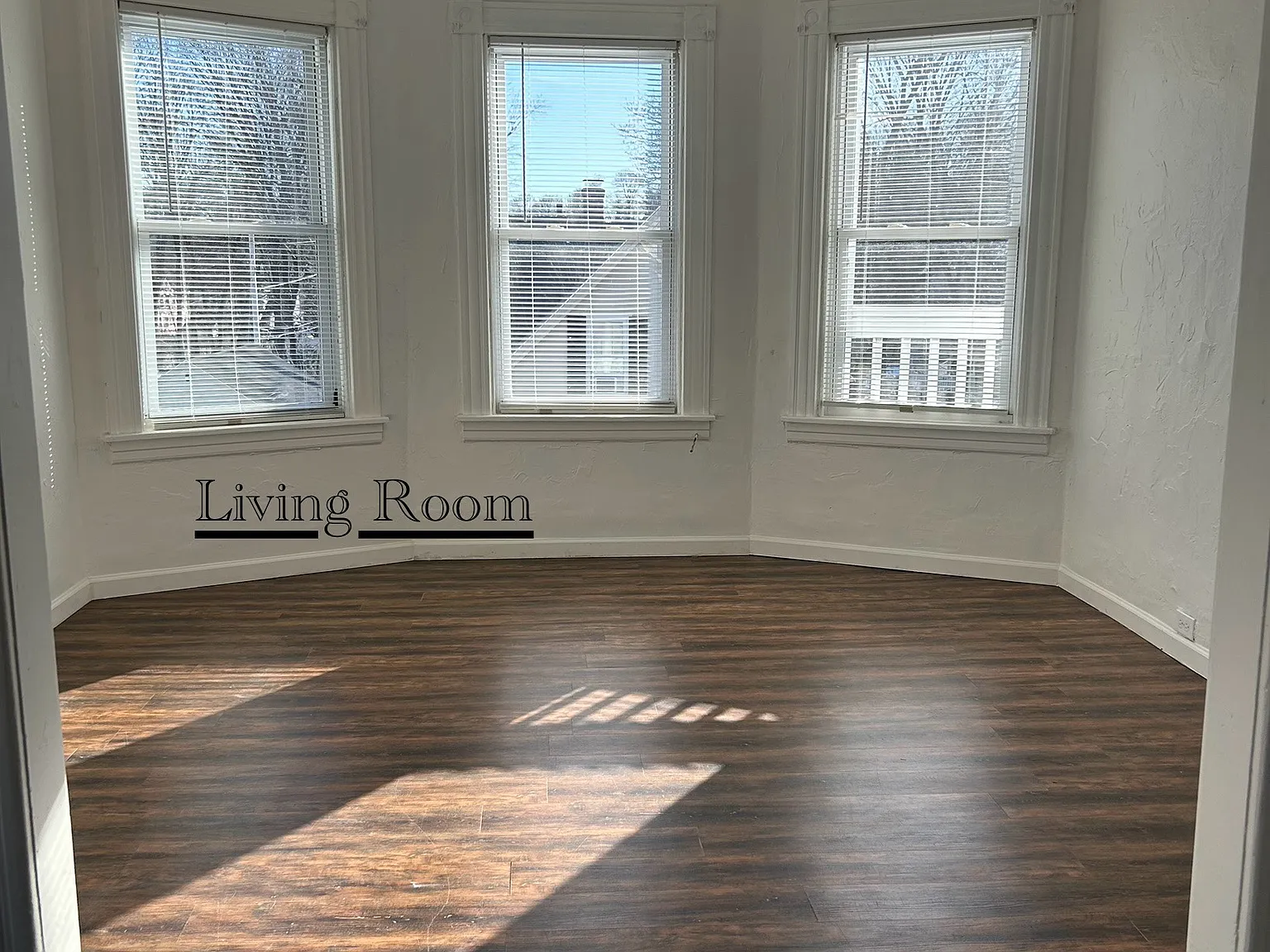3 bed, $2,200 — Photo 2