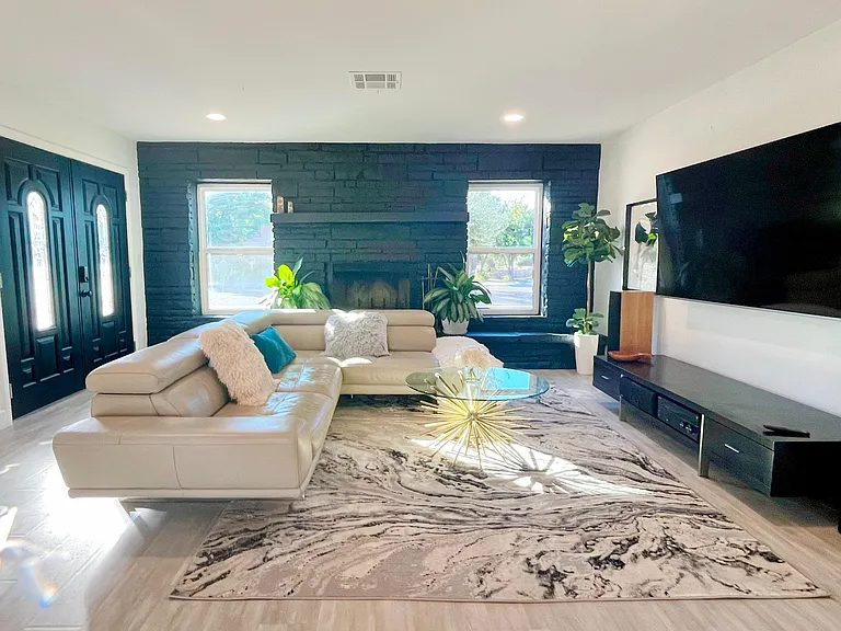 8602 E Highland Ave — Photo 14