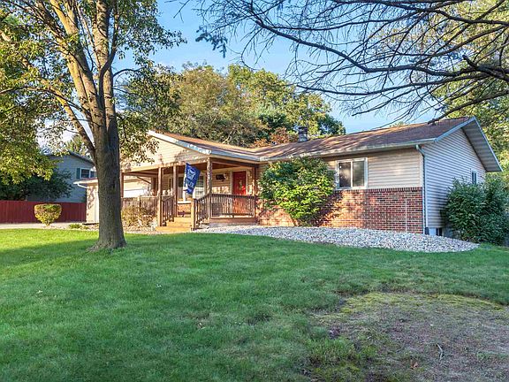 2nd image of 51114 Shady Ln