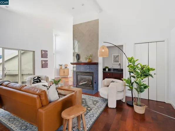 450 Cola Ballena APT G, Alameda, CA 94501
