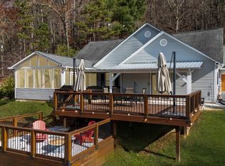 201 Talona Lake Ter, Ellijay, GA 30536