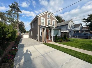 14-11 147th St #2, Whitestone, NY 11357