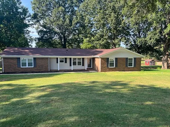 309 Colonial Dr, Meridianville, AL 35759