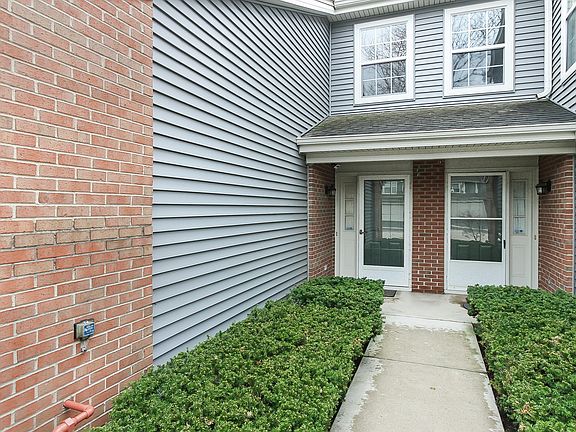 2nd image of 1733 W Orchard Pl