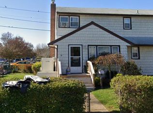 28 Mayflower Dr FLOOR 2, Hicksville, NY 11801