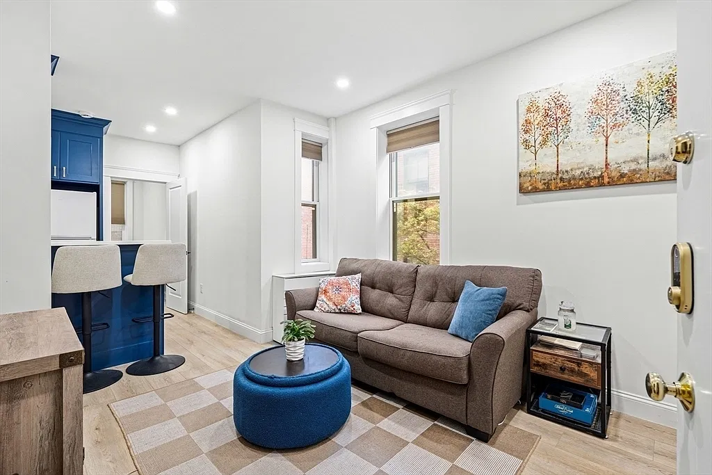 1 bed, $3,700 — Photo 3