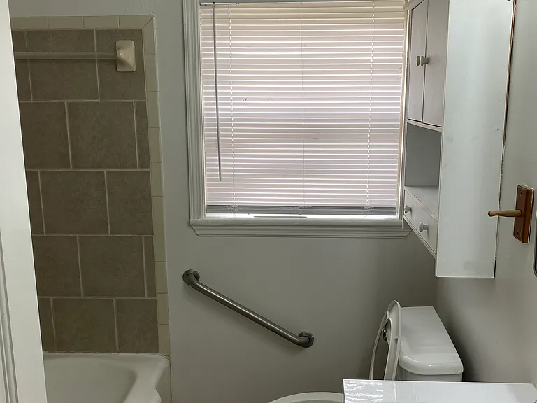 1624 Mims St SW — Photo 1
