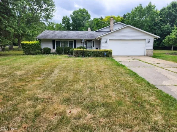 527 Catlin Dr, Richmond Heights, OH 44143