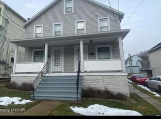 52 Coal St, Glen Lyon, PA 18617