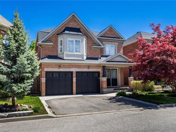 5398 Langford Rd, Burlington, ON L7L 7M6
