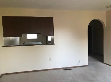 604 Sunset Cir — Photo 6