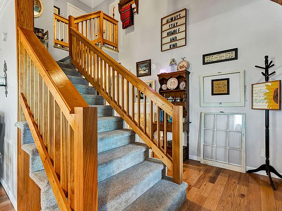 5th image of 2001 Green Rd