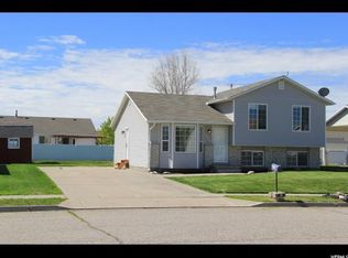 4015 W 5000 S, Roy, UT 84067
