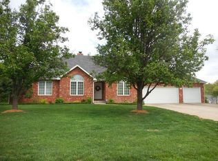 6233 Highland Dr, Joplin, MO 64804
