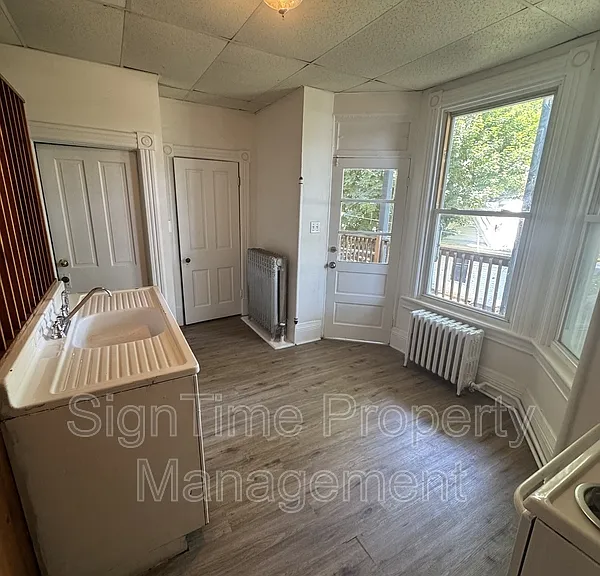 38 E Franklin St #4 — Photo 14