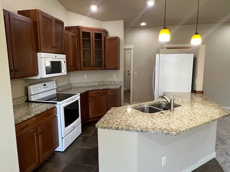 1497 Copper Loop — Photo 6