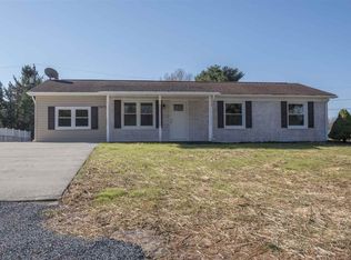 7475 Lilly Sq, Dayton, VA 22821