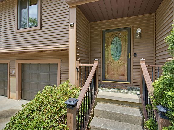 2nd image of 32 S Angela Cir