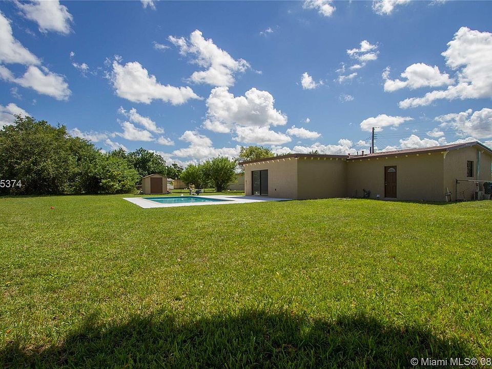 1st image of 19611 NW 39th Ct