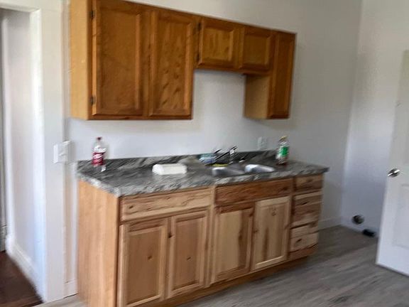 5th image of 307 N 16th St #307