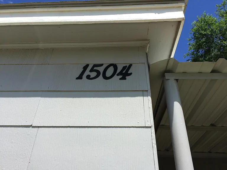 1504 Hamilton
