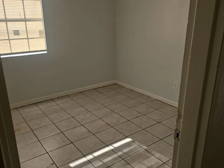 1217 N Pine Hills Rd #A — Photo 3