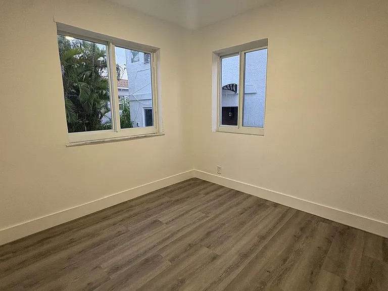 128 NW 9th Ave #1 — Photo 9