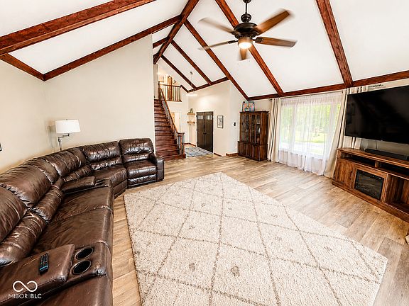 4th image of 523 Verwood Ct