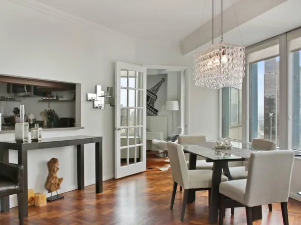 150-156 W 56th St APT 5103, New York, NY 10019