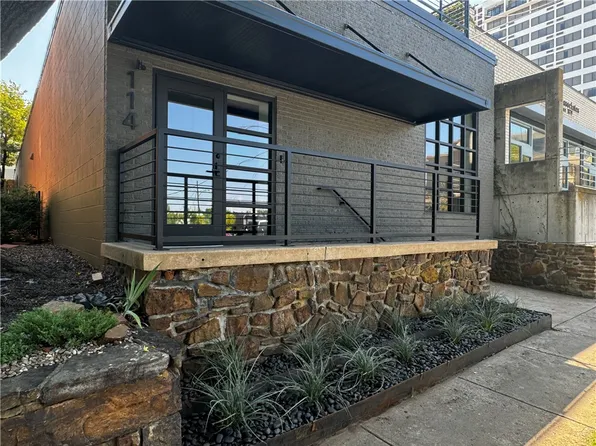 114 N East Ave, Fayetteville, AR 72701