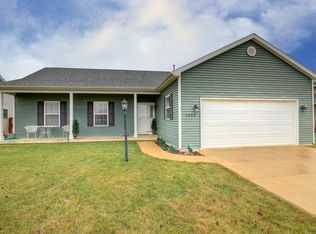 1402 Farley Ln, Champaign, IL