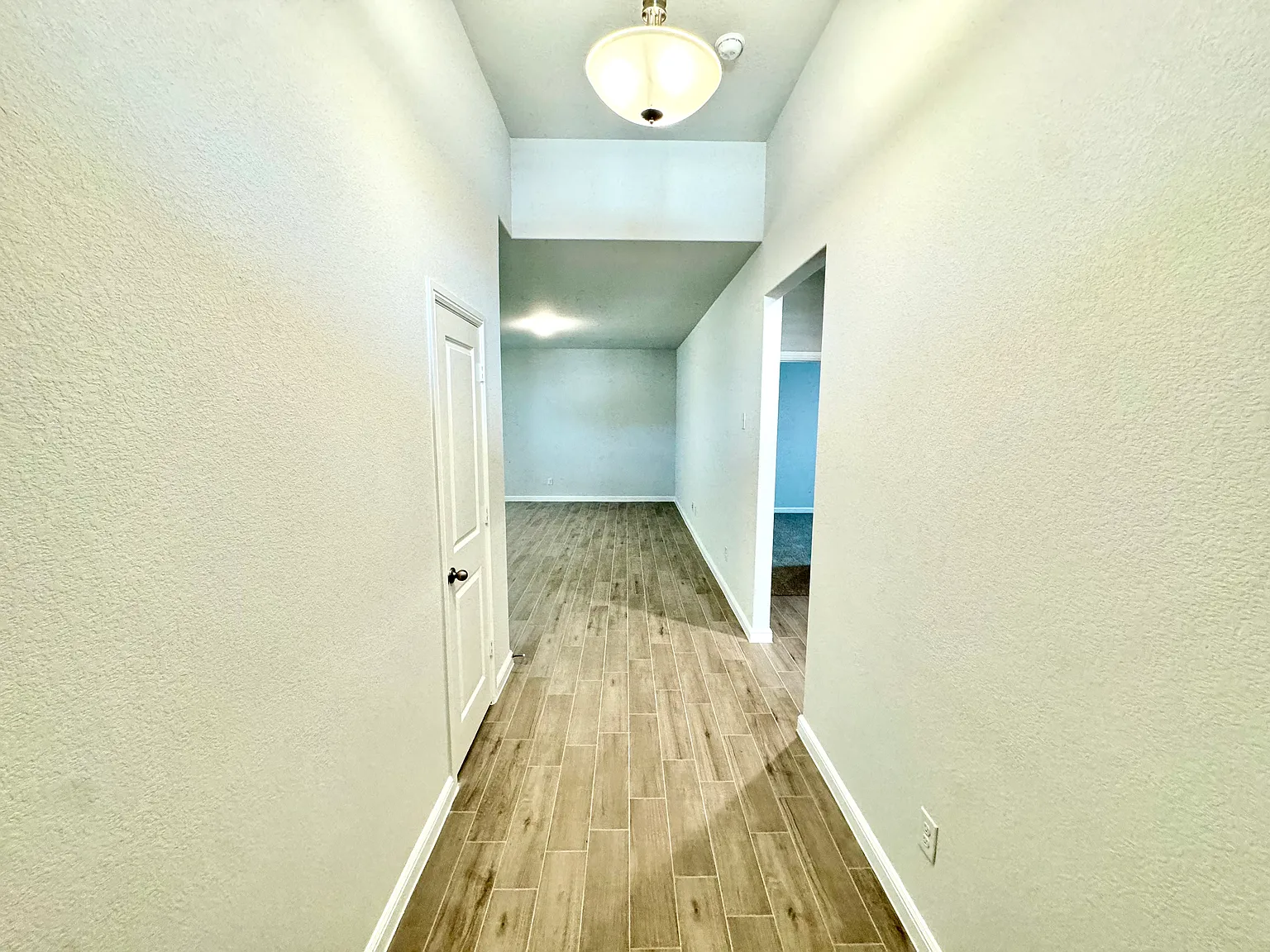 4 bed, 1773 sqft, $2,550 — Photo 2