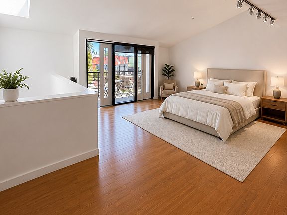 5th image of 815 Hampton Dr Unit 7B