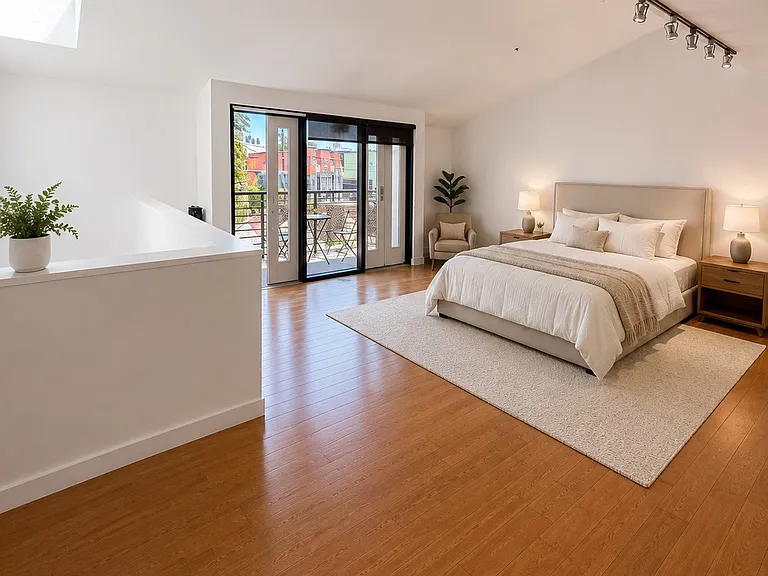 815 Hampton Dr #7B — Photo 5
