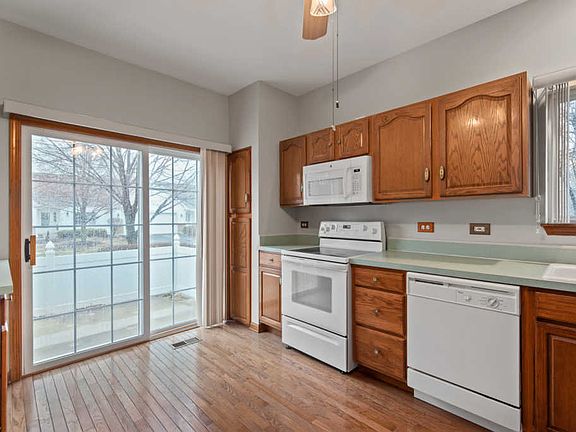 3rd image of 21000 W Braxton Ln #21000