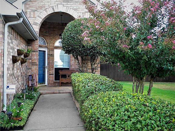 4th image of 2300 Leafy Glen Ct