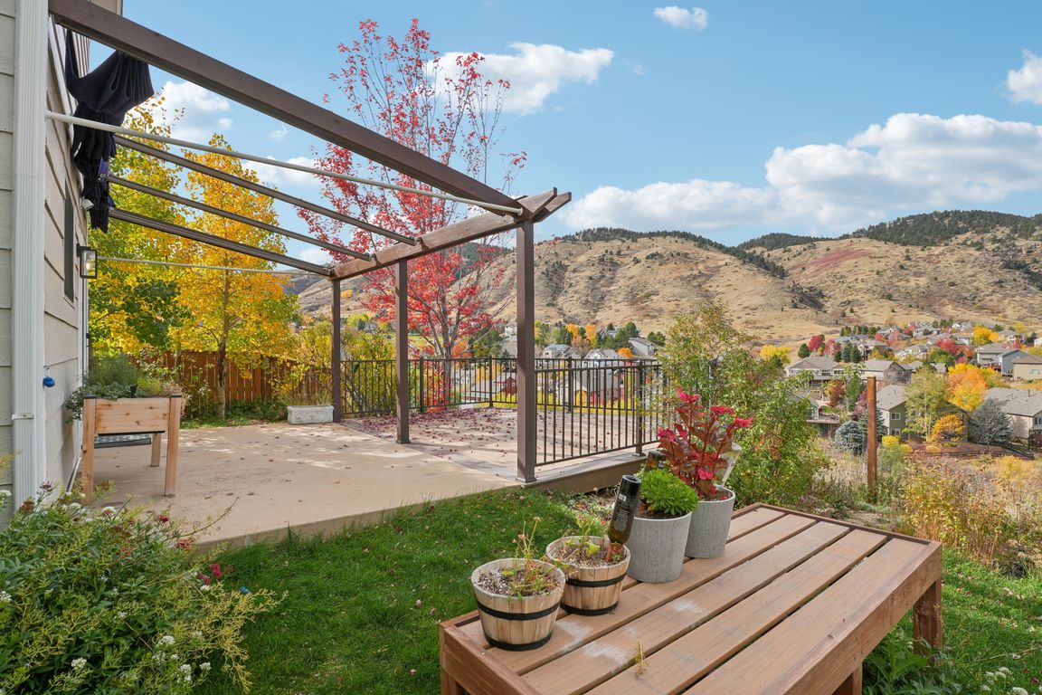 Somerset Dr-S2510-055.jpg