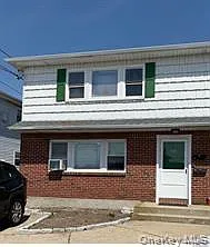 3 bed, 2.0 bath, 980 sqft, $3,950 — Photo 1