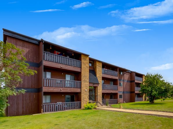Southwood Village | 3009 56th Ave, Lloydminster, AB