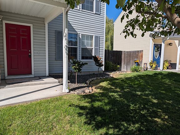 2nd image of 88 E Rose Lake Dr