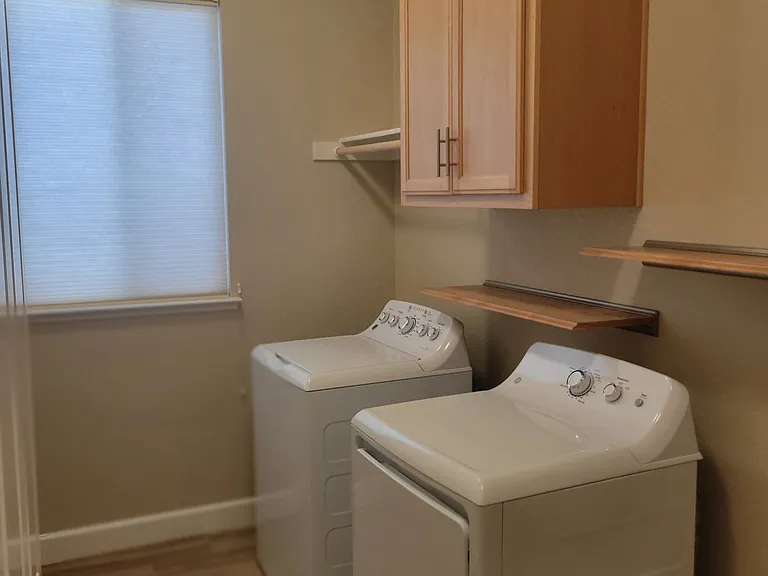 401 Waterwood Dr — Photo 15