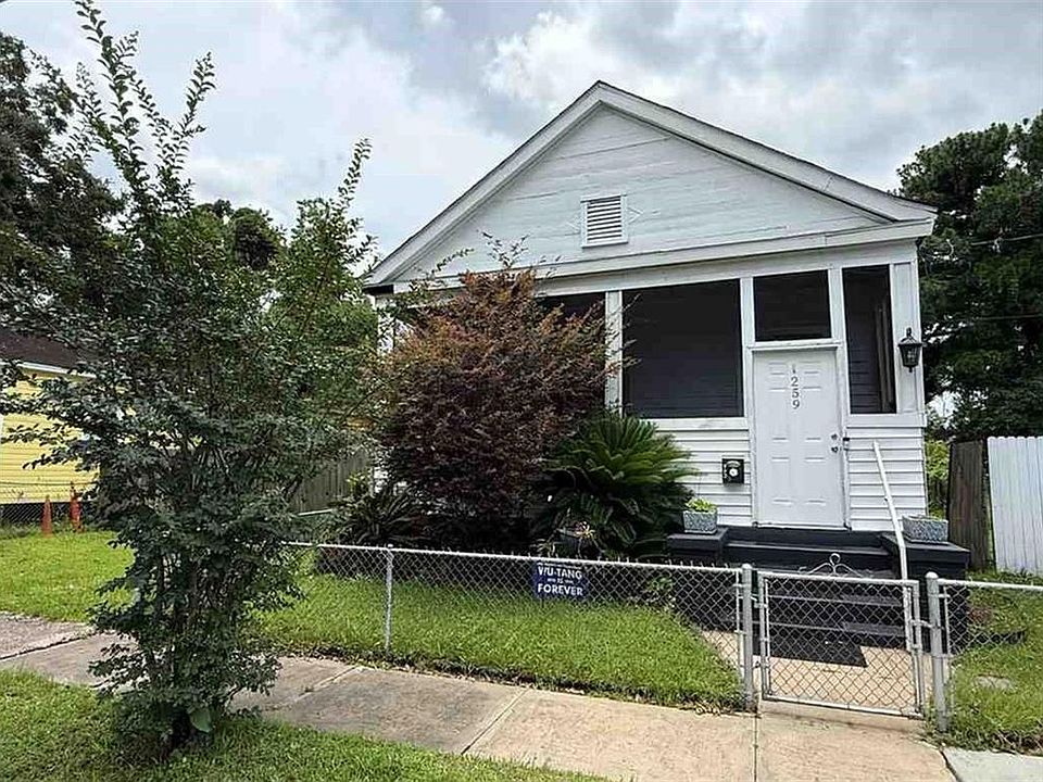 1st image of 259 N Warren St