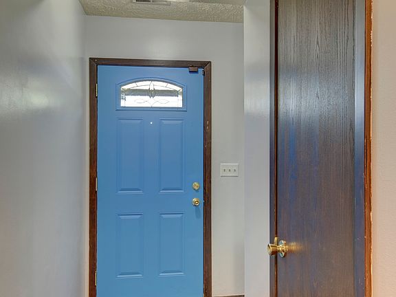 5th image of 3315 Duane Ave