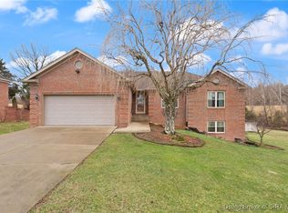 2001 Brookstone Way, Georgetown, IN 47122