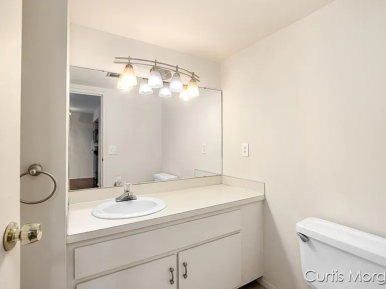 6215 Acropolis Dr SE — Photo 3