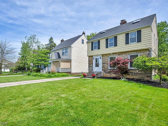 5th image of 2181 Cranston Rd