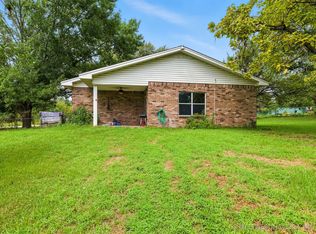 305 W E Ave #W, Milburn, OK 73450
