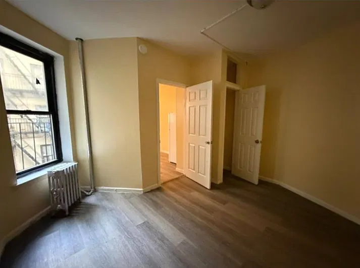 Studio, 600 sqft, $2,604 — Photo 2
