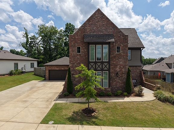 2nd image of 854 Clear Spring Dr