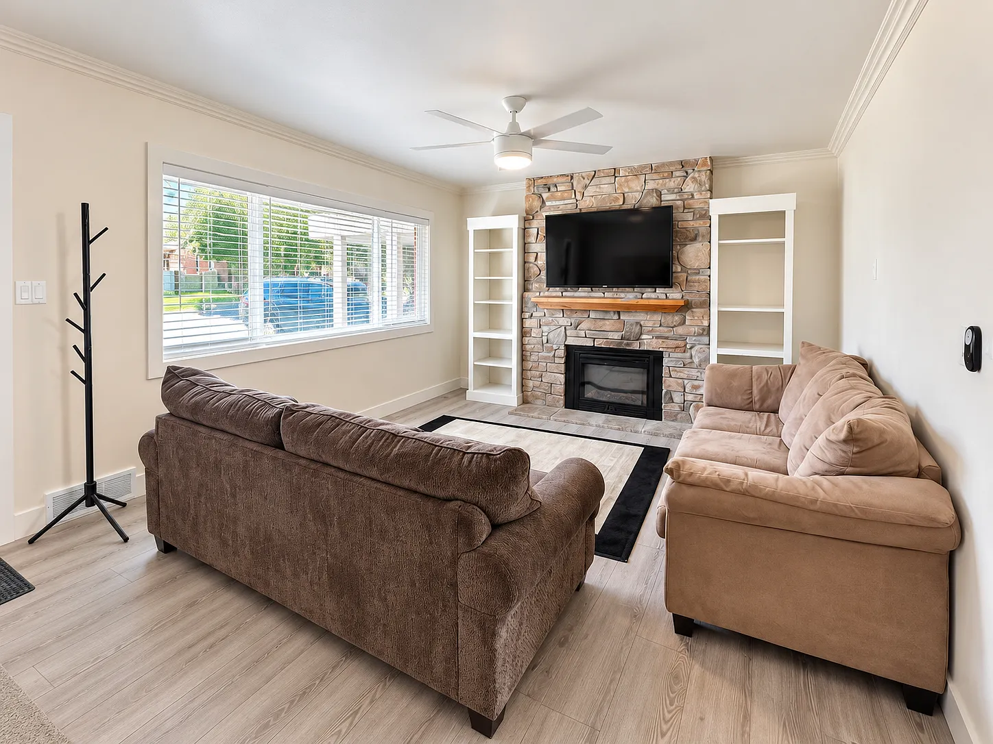 3 bed, 1315 sqft, $600 — Photo 2